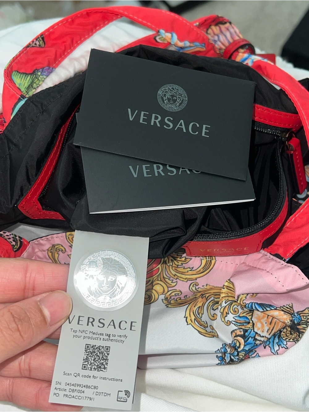 VERSACE Tresor De La Mer Print
Nylon Tote bag - Picture 8 of 10